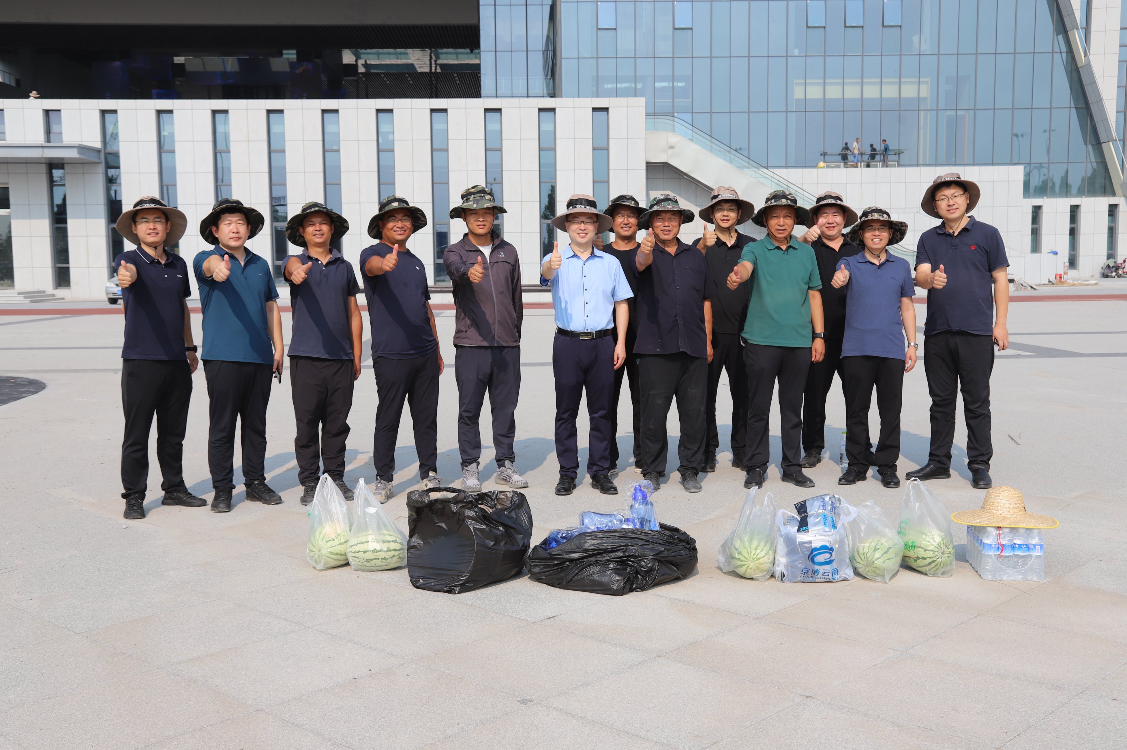 關(guān)愛員工 夏送清涼&mdash;&mdash;博華生態(tài)農(nóng)業(yè)組織慰問項目一線員工